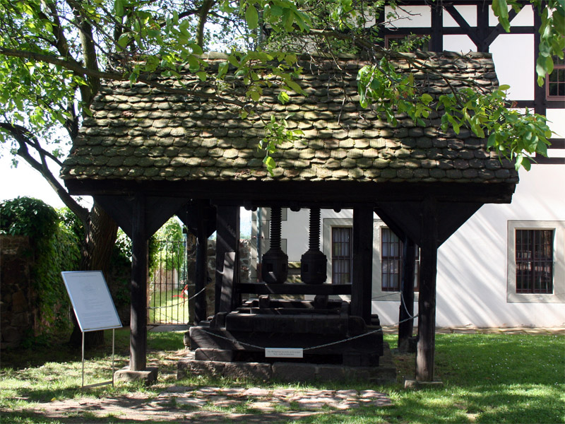 Weinmuseum mit Weinpresse in Hoflößnitz in Radebeul